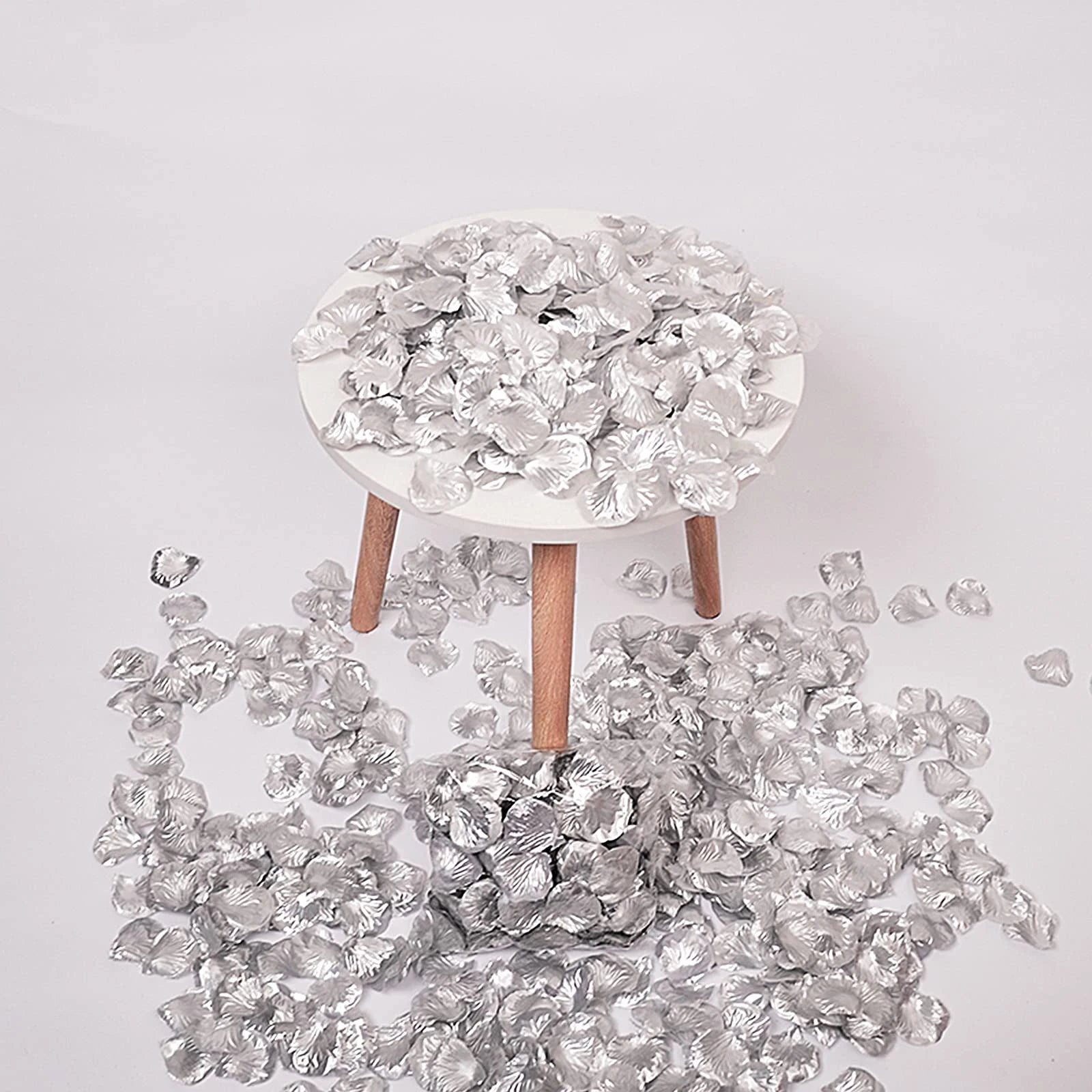 500pc Silver Rose Petals, Artificial Flower Petals Fake Rose, Silver Artificial Silk Rose Petals for Wedding, Proposal