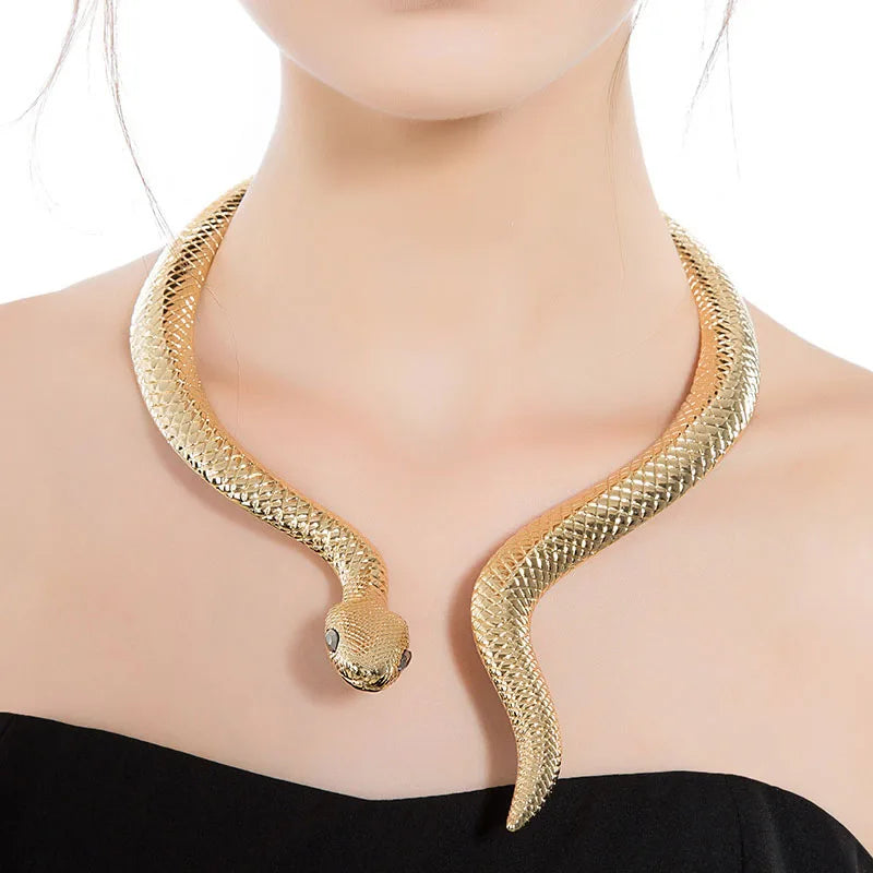 New Fashion Scorpion&Snake Shape Women Necklace Gold&Silver Color Alloy Animal Shape Rhinestone Woman Choker Neck Neckalce Women