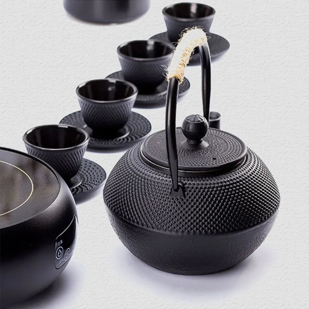 300/900ml Cast Iron Teapot Japanese Tea Kettle for Boiling Water Kitchen Teaware Set Chinese Teapots Tea Ceremony Accessories