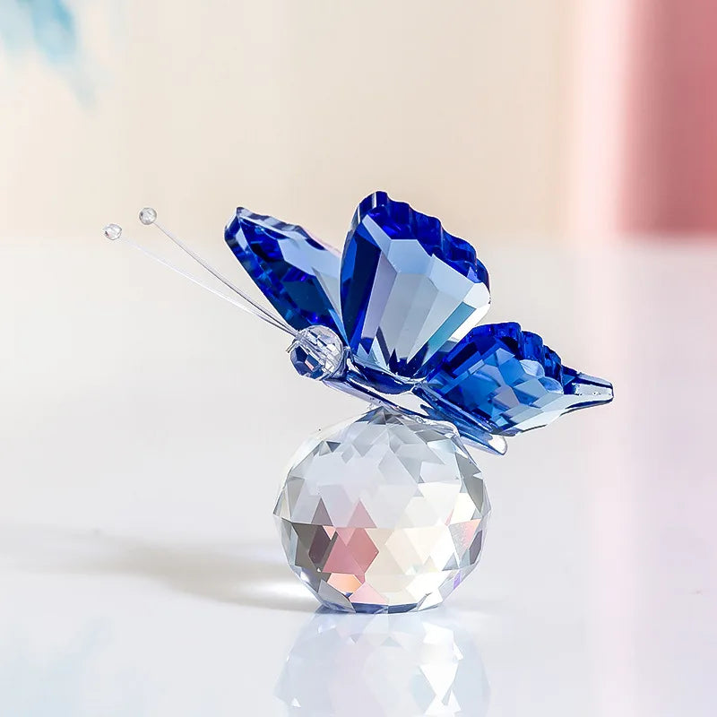 Crystal Cut Butterfly Ornament Decoration for Office Table Home Bedroom Crystal Ball Figurine Desk Table Window Ornaments Gifts