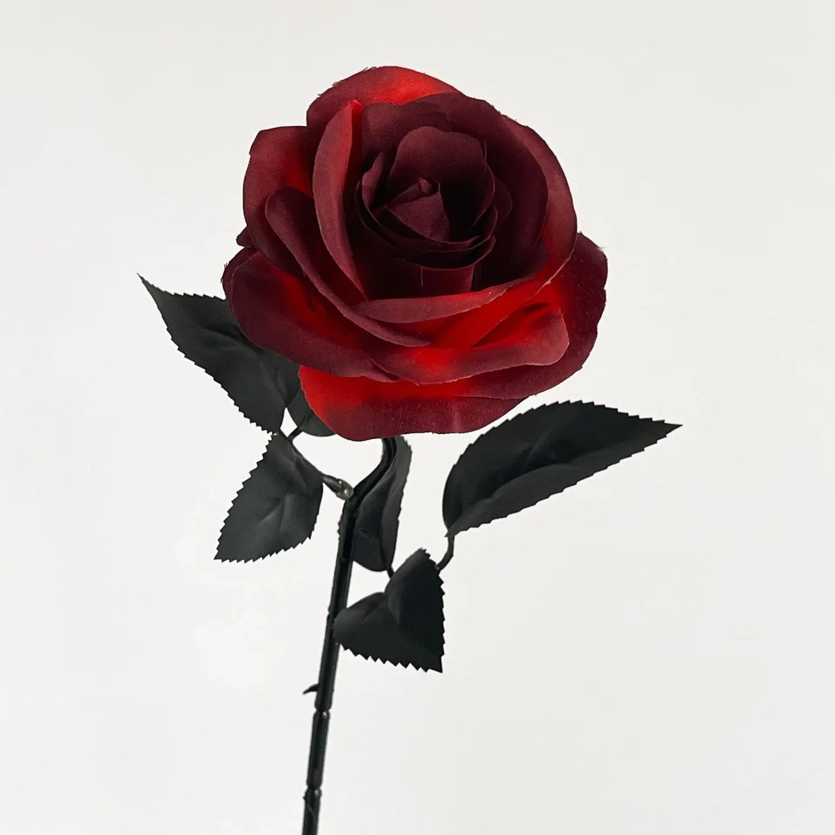 Black Silk Rose Gothic Artificial Flowers Bride Wedding Hand Holding Bouquet for Party Wedding Home Garden DIY Halloween Decor