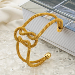 Dubai Gold Color Bracelet for Women Classic Fashion Rust Proof Large Chain Girl Wrist Jewelry New Design Cuban Bangle Party Gift