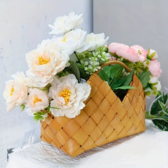A handmade gift basket, a romantic flower basket, suitable for home and living room decoration