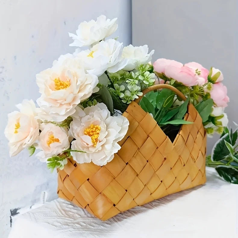 A handmade gift basket, a romantic flower basket, suitable for home and living room decoration