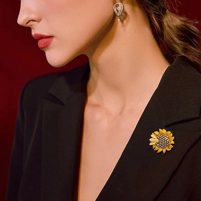 Trendy Sunflower Bee Alloy Zirconia Brooches For Women Girls Gold Color Flower Metal Crystal Jewelry Party Birthday Daily