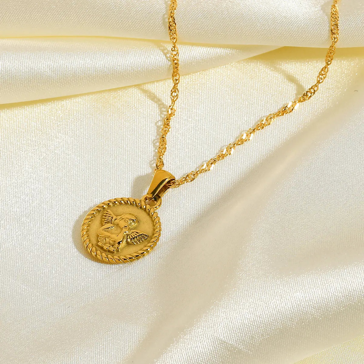 New Vintage Necklace On Neck Chain Women's Jewelry Accessories For Girls Clothing Aesthetic Gifts Fashion Pendant